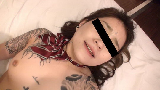 全身タトゥーの彼女に制服を着せてハメちゃいました 麗羽