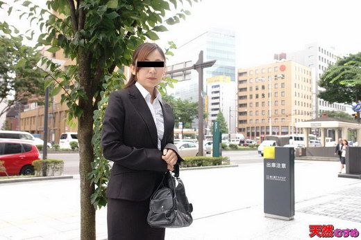 フェラ好きな私は派遣の仕事をしてます 佐山亜希