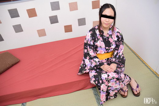浴衣を着てエッチはまだないんです！ 本庄りょうこ