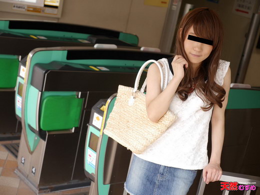 素人ＡＶ面接 ～カードの支払いに困って応募してきました～　 篠原仁美