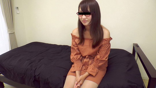 めがね素人 ～お願い中に出さないで～ 夏目みくる
