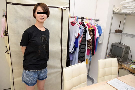 素人AV面接 ～家族の為にここにきました～ 井森まな