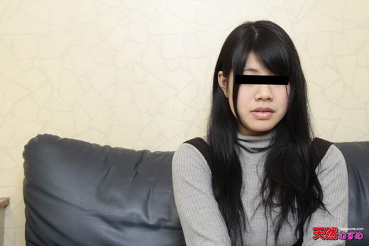 すっぴん素人 ～一時間かけてメイクしたのに化粧を落とすんですか～ ひなの