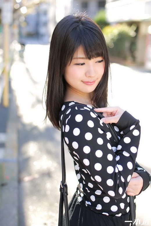 水谷あおい エッチな美女お届けします